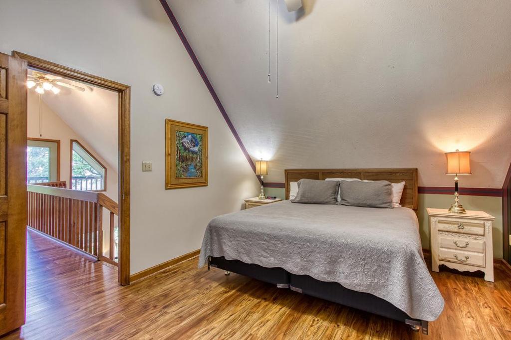 Serenity Heights, Amazing Views, Hot Tub Pool Access, 1089 Free Tickets Each Paid Day, Dollywood Gatlinburg Bagian luar foto