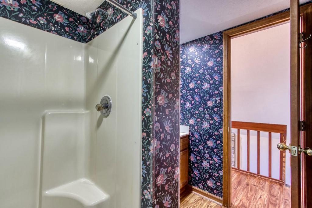 Serenity Heights, Amazing Views, Hot Tub Pool Access, 1089 Free Tickets Each Paid Day, Dollywood Gatlinburg Bagian luar foto