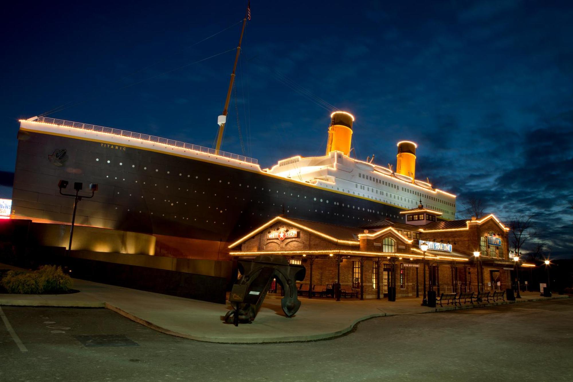 Serenity Heights, Amazing Views, Hot Tub Pool Access, 1089 Free Tickets Each Paid Day, Dollywood Gatlinburg Ruang foto