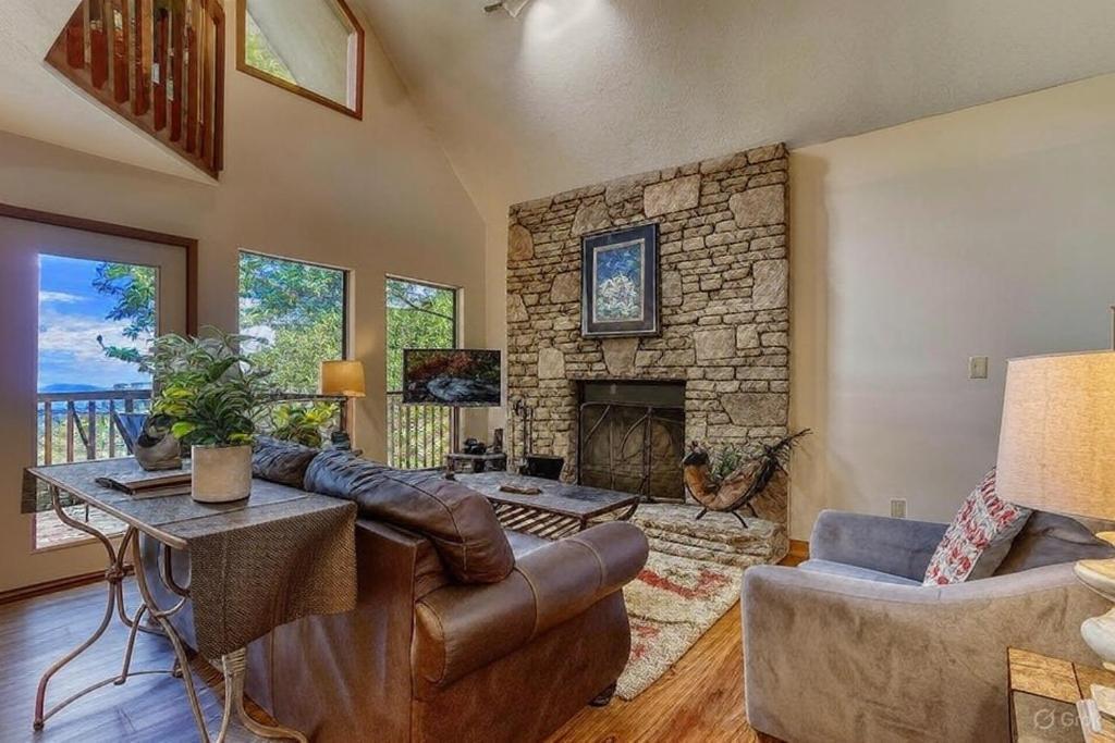 Serenity Heights, Amazing Views, Hot Tub Pool Access, 1089 Free Tickets Each Paid Day, Dollywood Gatlinburg Bagian luar foto